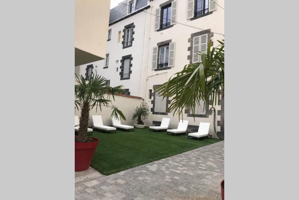 דירות Chamalières Rare Petit Cocon F1 Calme Possibilite Jacuzzi Hammam En Sus מראה חיצוני תמונה